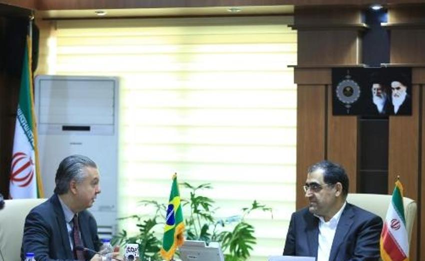 وزیر بهداشت: تامین دارو از برزیل از اهداف ما در شرایط جدید است