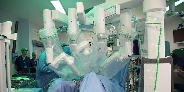 انجام جراحی پیچیده لگن برای اولین بار توسط یک ربات